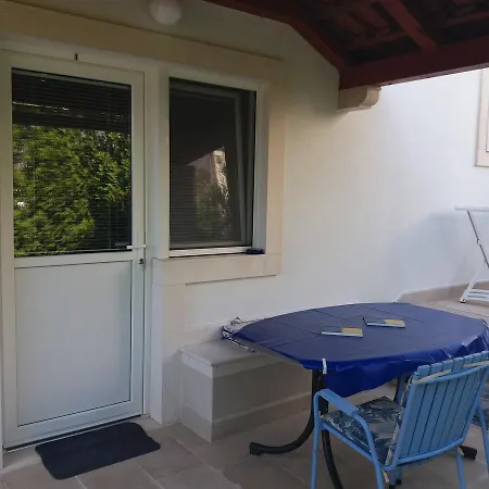 Apartment Lux